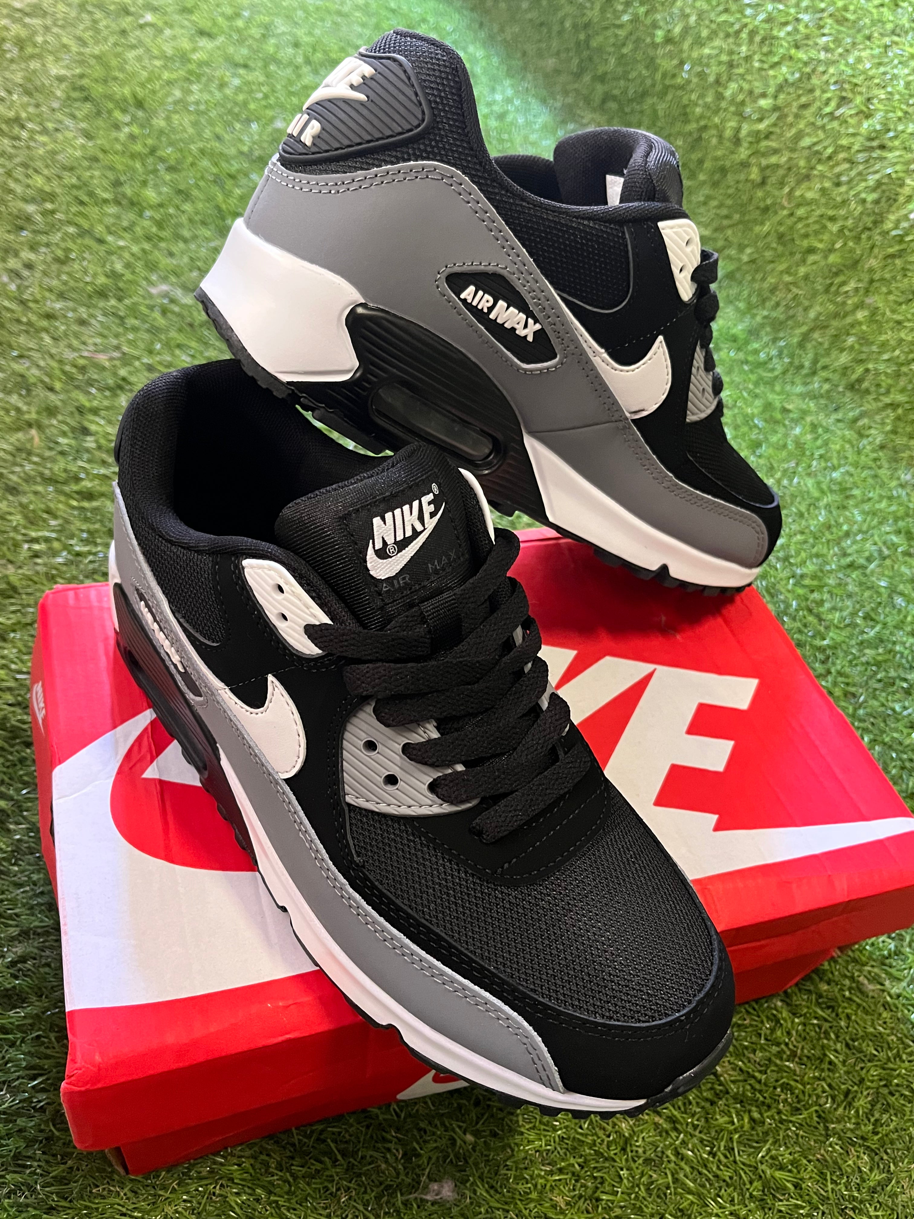 Nike Air Max 90