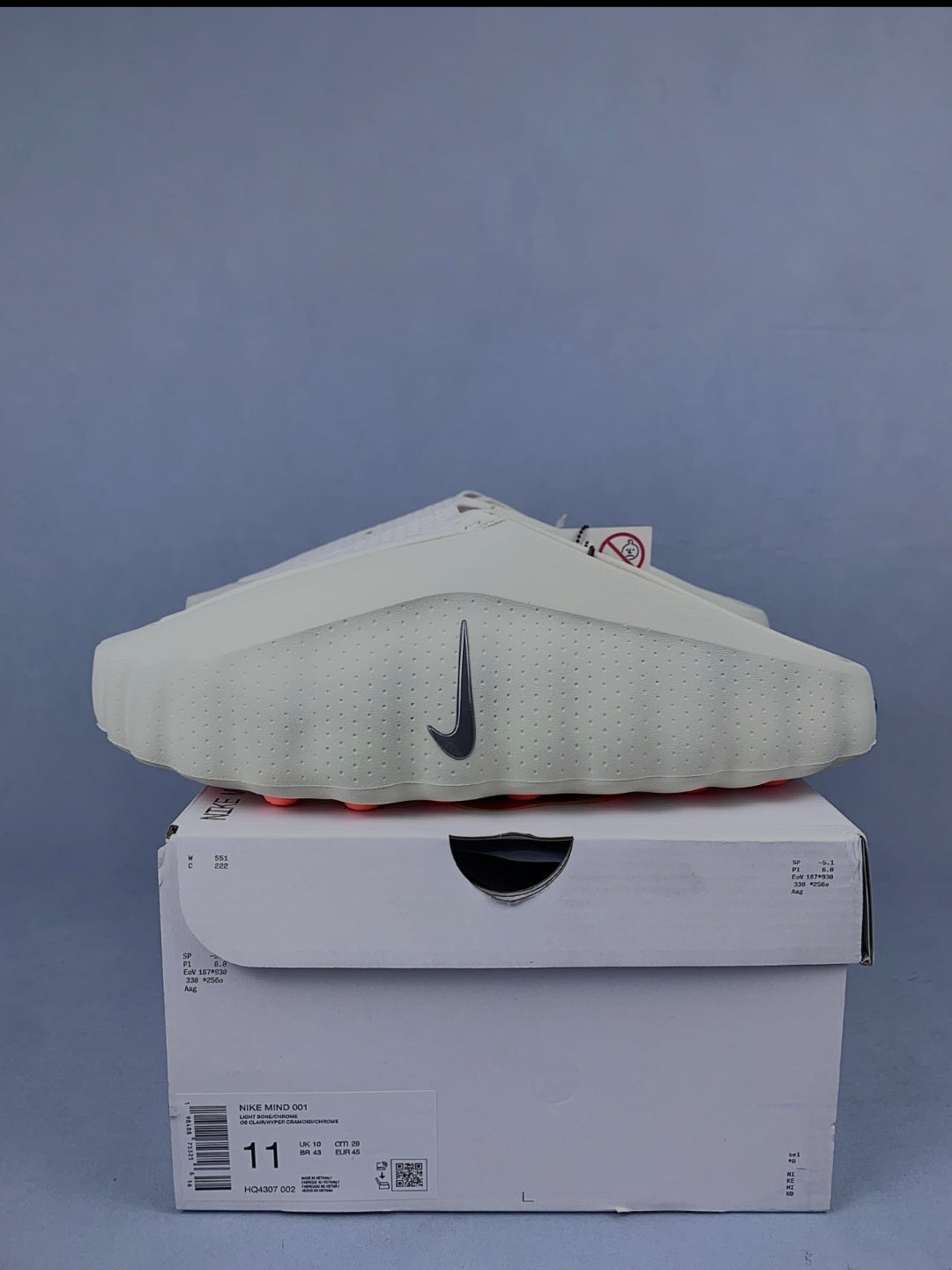 Nike Mind 001