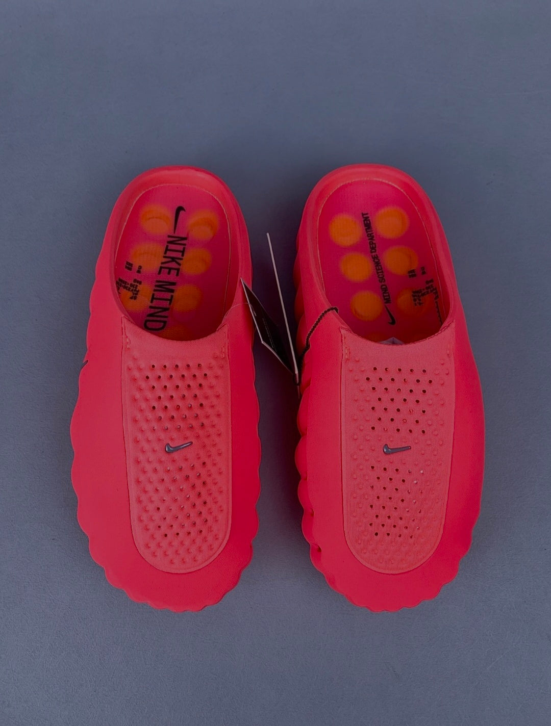 Nike Mind 001