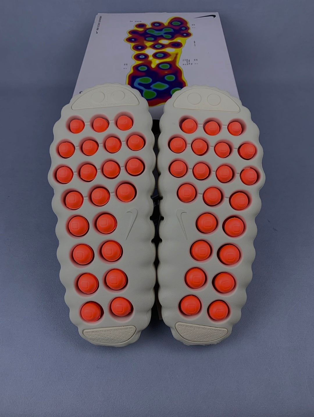 Nike Mind 001