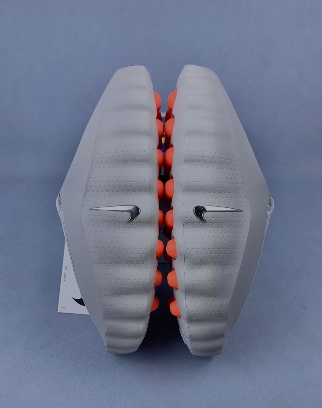 Nike Mind 001